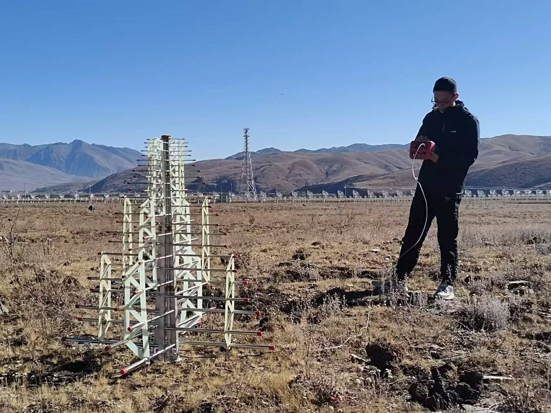 天線醫(yī)生張揚 守護“千眼天珠”的電磁脈搏